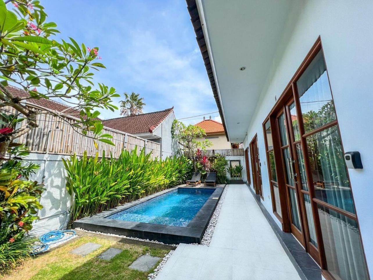 Island Boy Guesthouse T Prime Location In Canggu Buitenkant foto