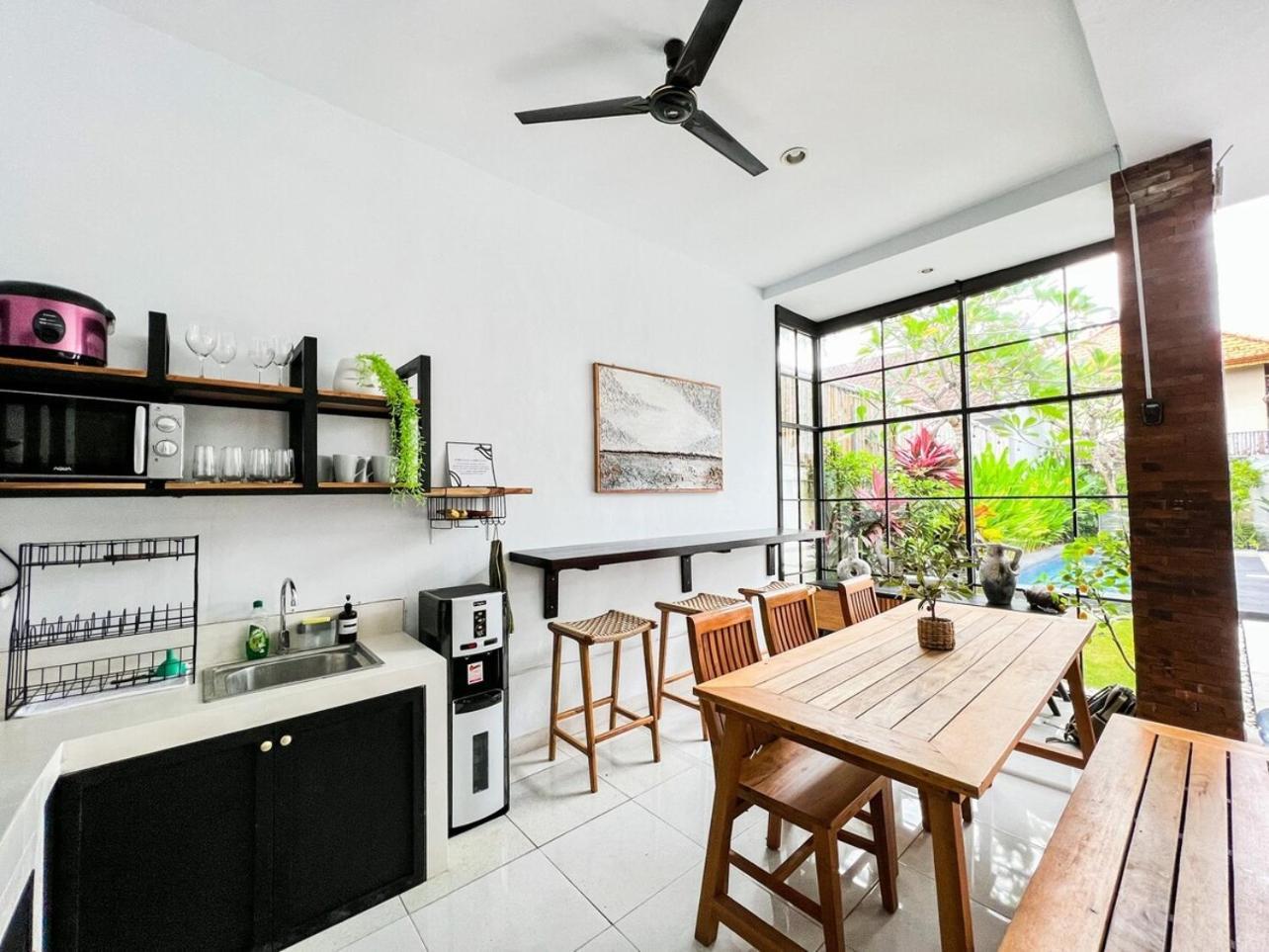 Island Boy Guesthouse T Prime Location In Canggu Buitenkant foto